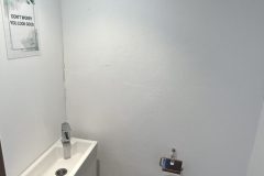 Separat toalett ovanvåning